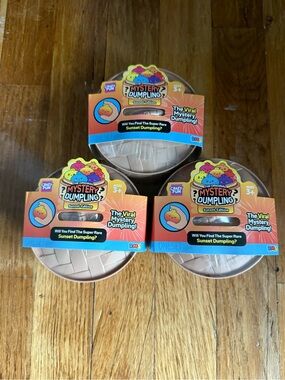 3x Mystery Dumplings Sunset Edition Collectible Playset - Orange & Tan